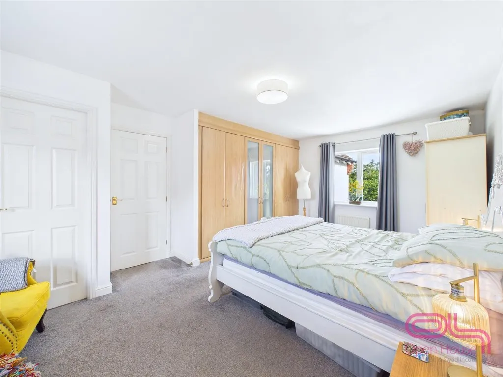 Buckingham Drive, Swadlincote, DE11, photo 17