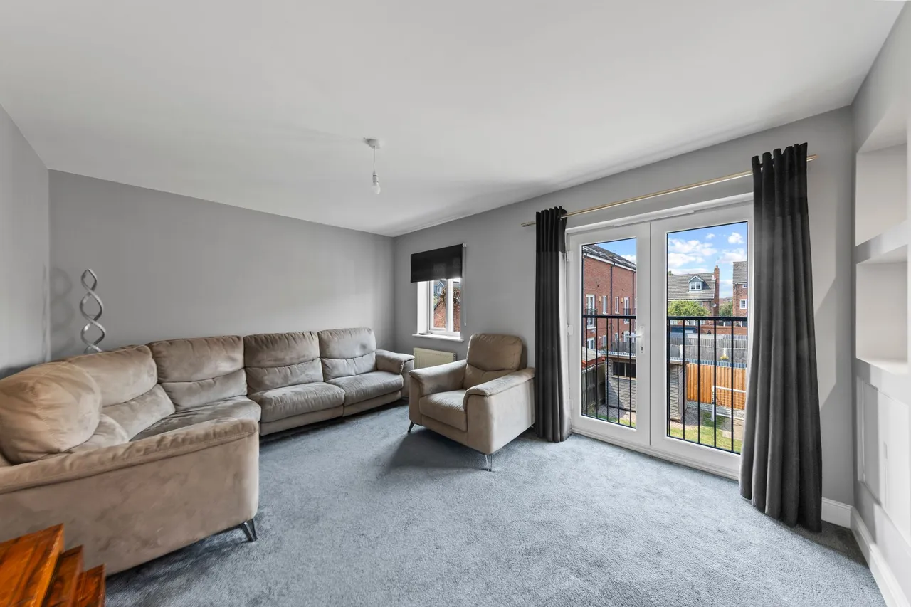 Latimer Close, Widnes, Widnes, WA8 9NR, photo 4