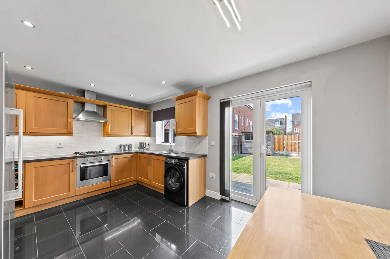 Latimer Close, Widnes, Widnes, WA8 9NR, photo 6