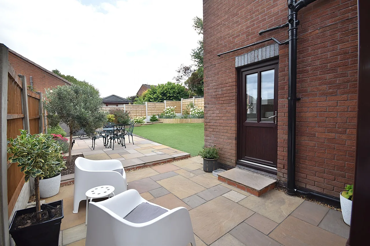 Harvest Road, Macclesfield, photo 16