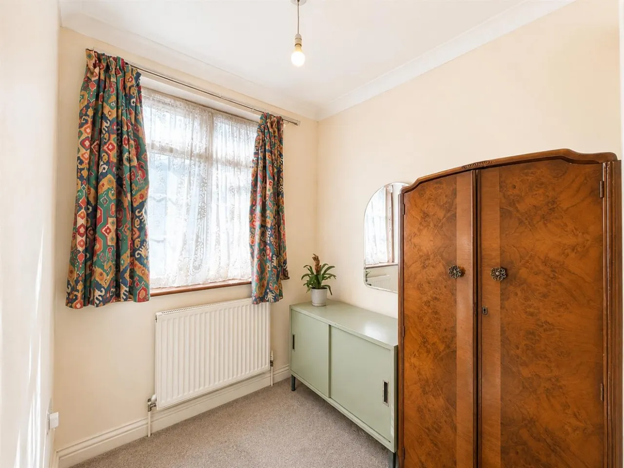 End Terrace, Southall, UB2, photo 8