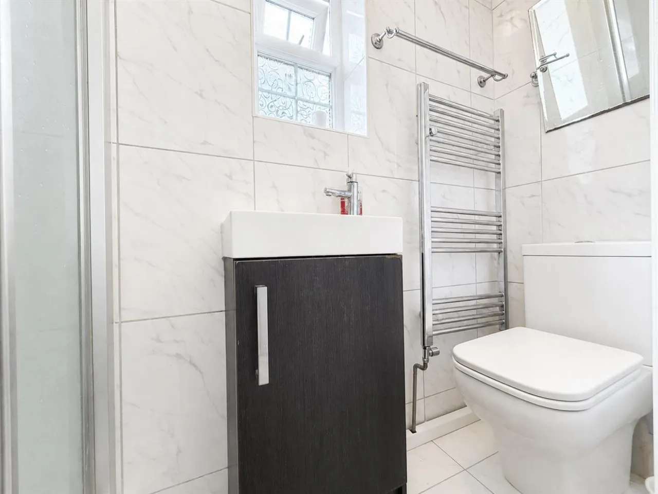 End Terrace, Southall, UB2, photo 7