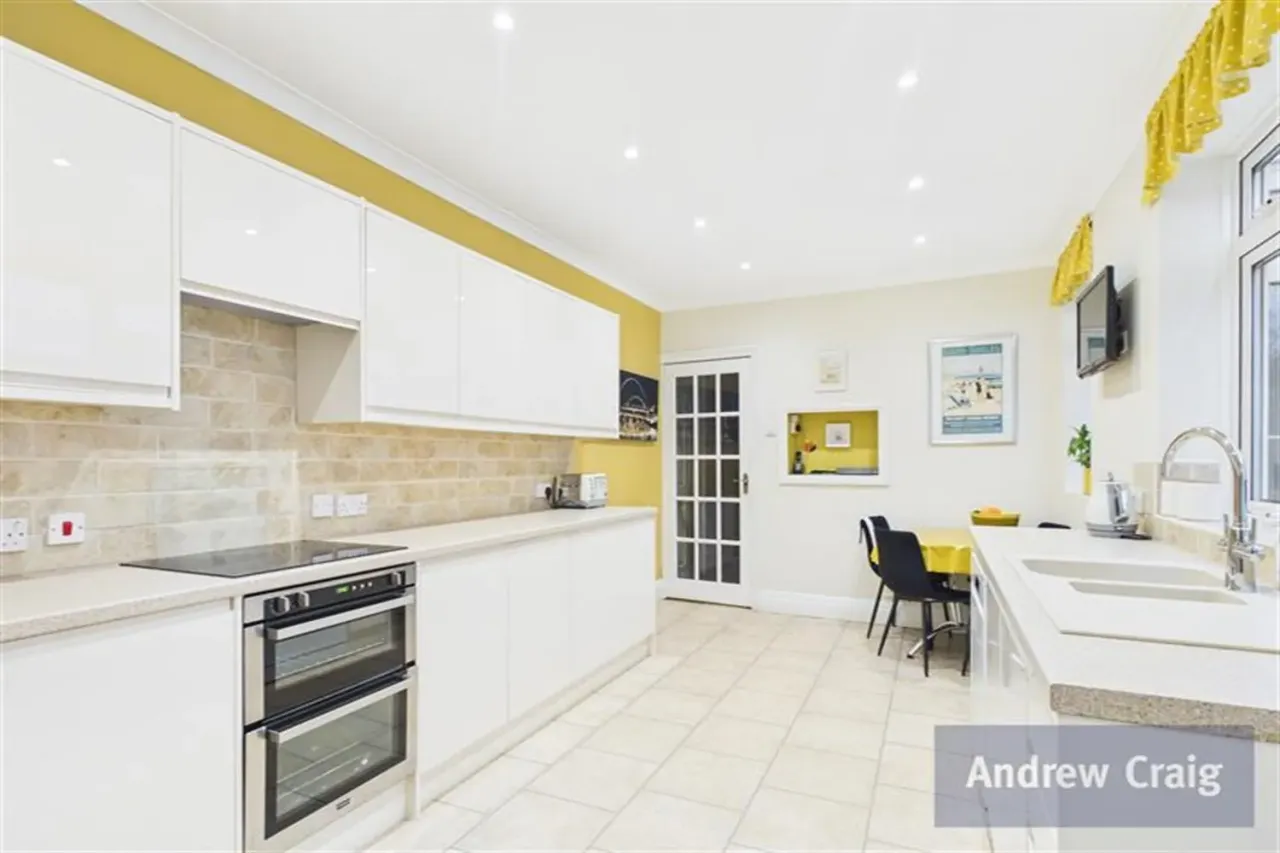 5 bed house for sale, Lawe Road, South Shields, NE33