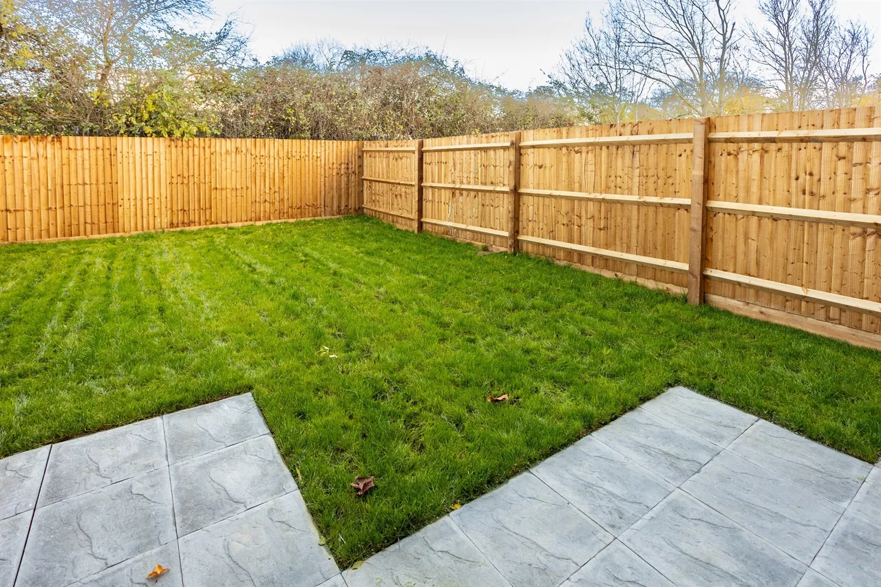 Ghyllgrove Close, Basildon, SS14, photo 10
