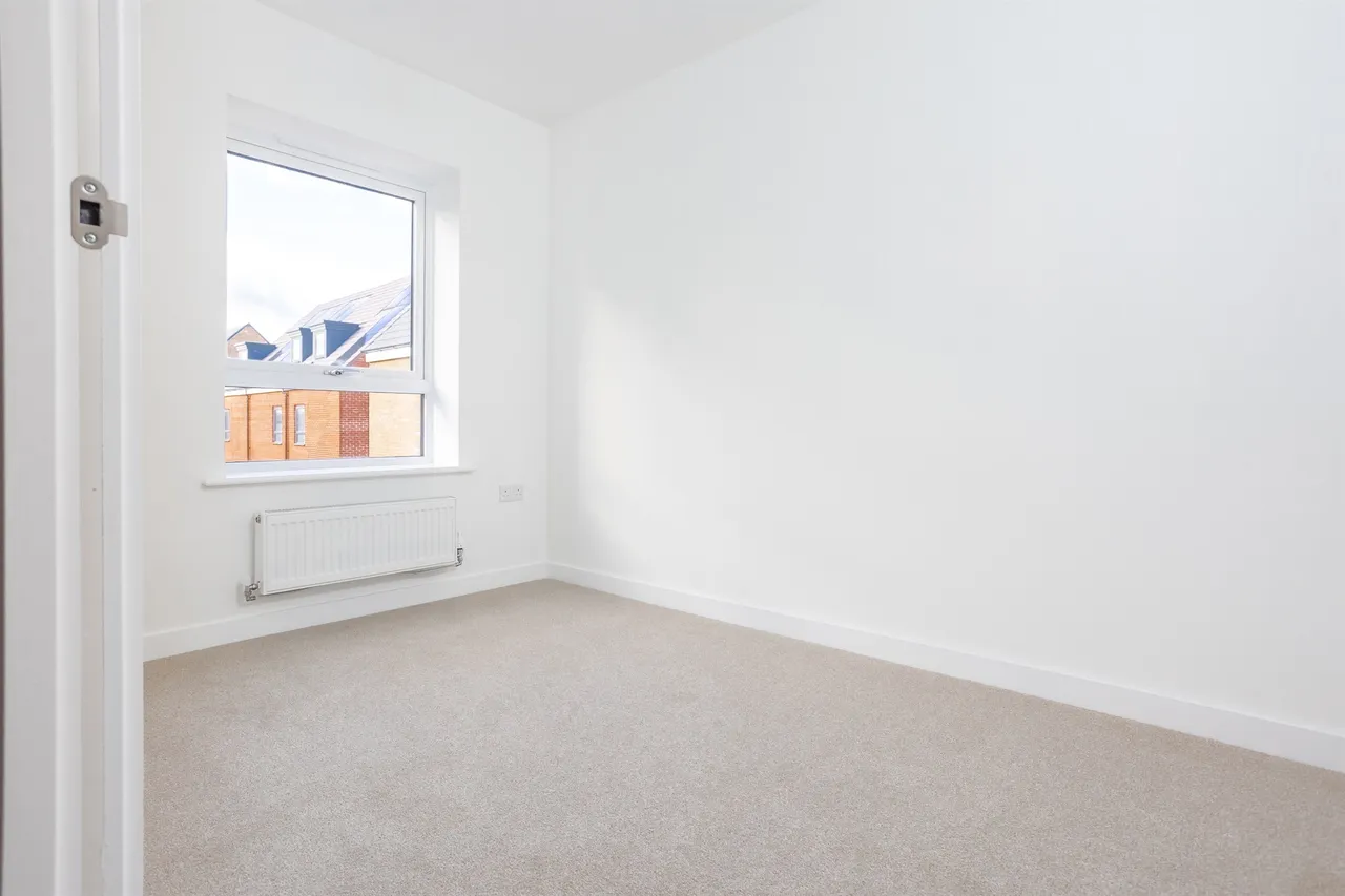 Ghyllgrove Close, Basildon, SS14, photo 8