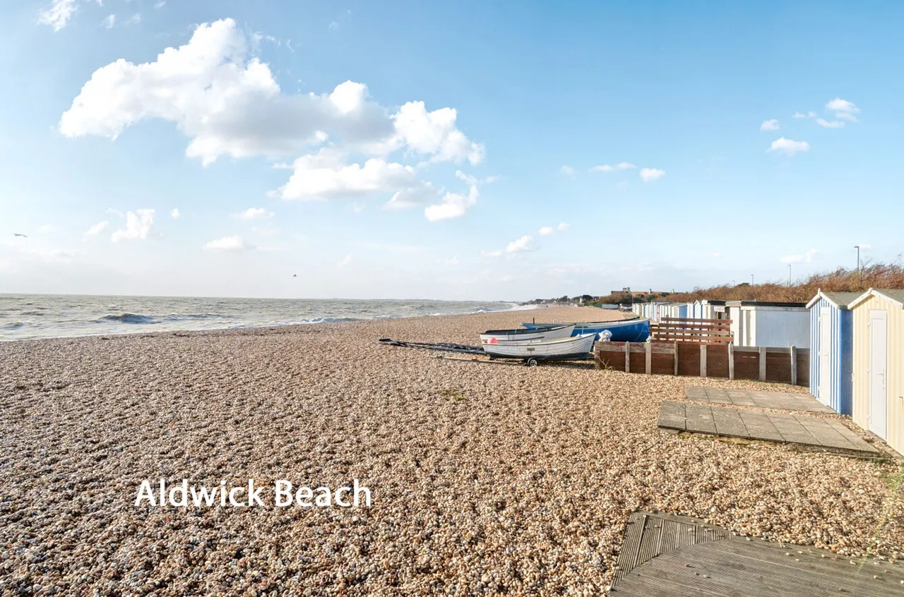 Princess Avenue, Bognor Regis, PO21, photo 13