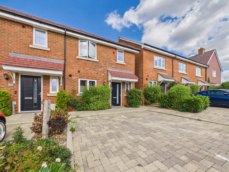 3 bed house for sale, Brighton Link, Kilnwood Vale