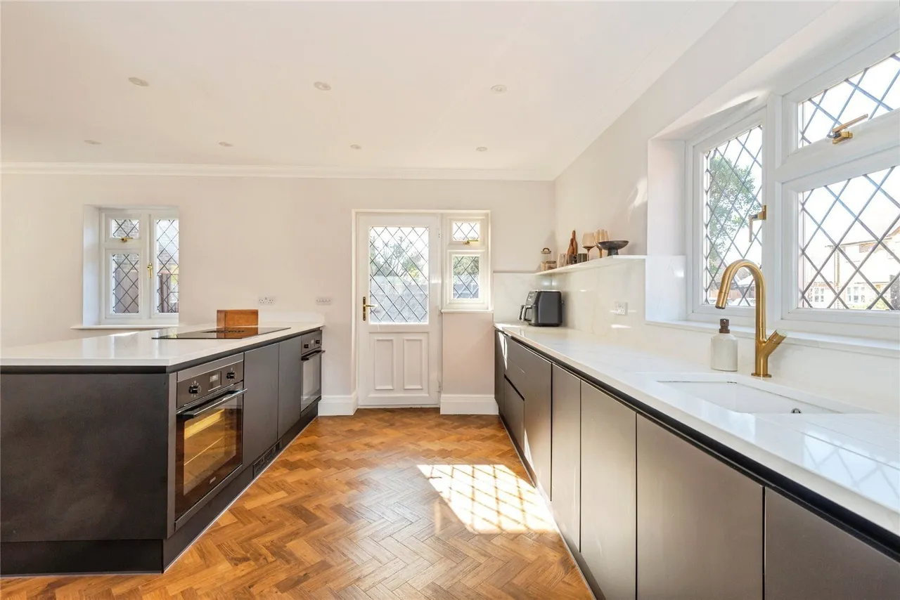 Murrells Walk, Great Bookham, KT23, photo 6
