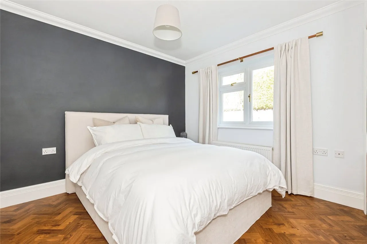 Murrells Walk, Great Bookham, KT23, photo 9