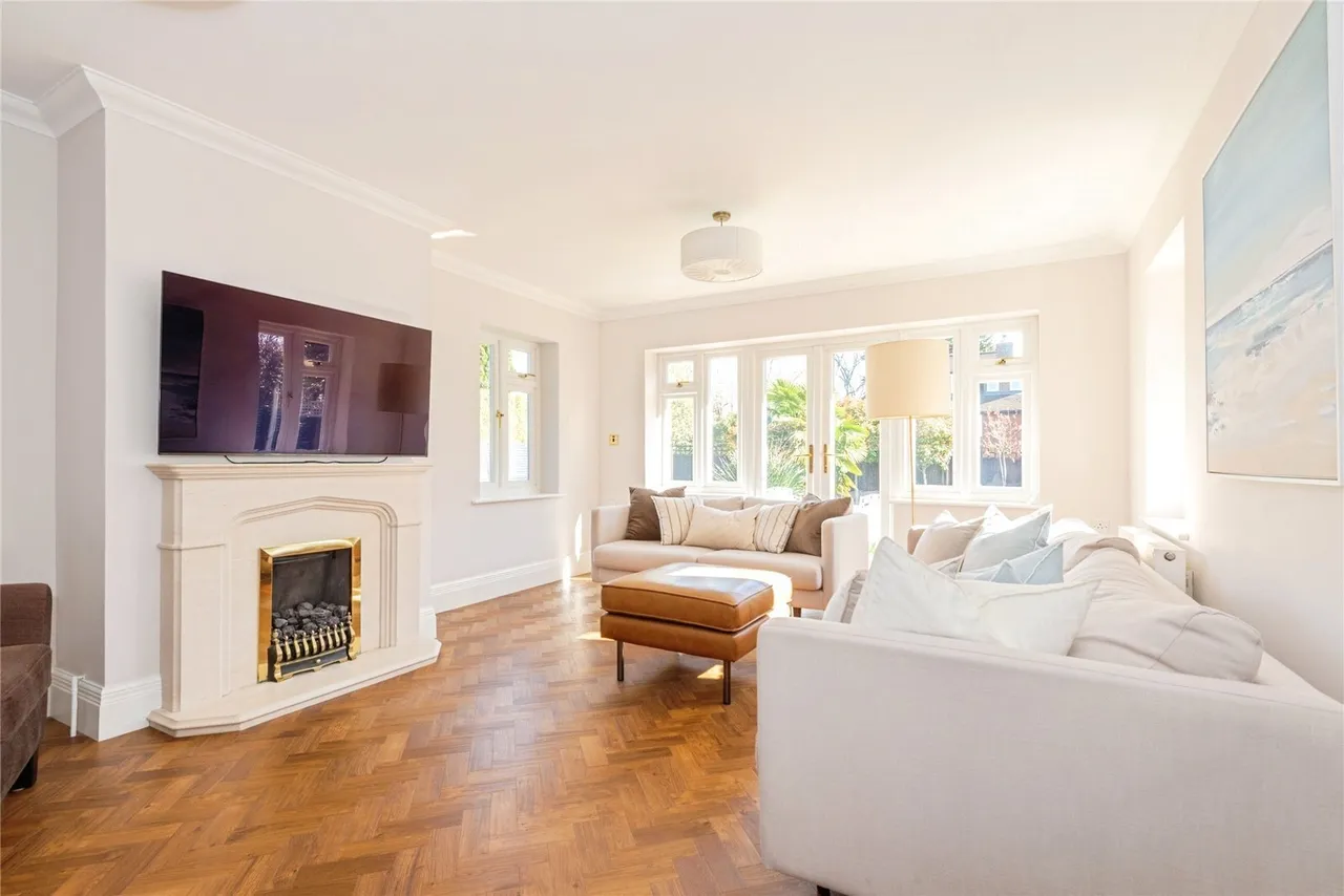 Murrells Walk, Great Bookham, KT23, photo 3