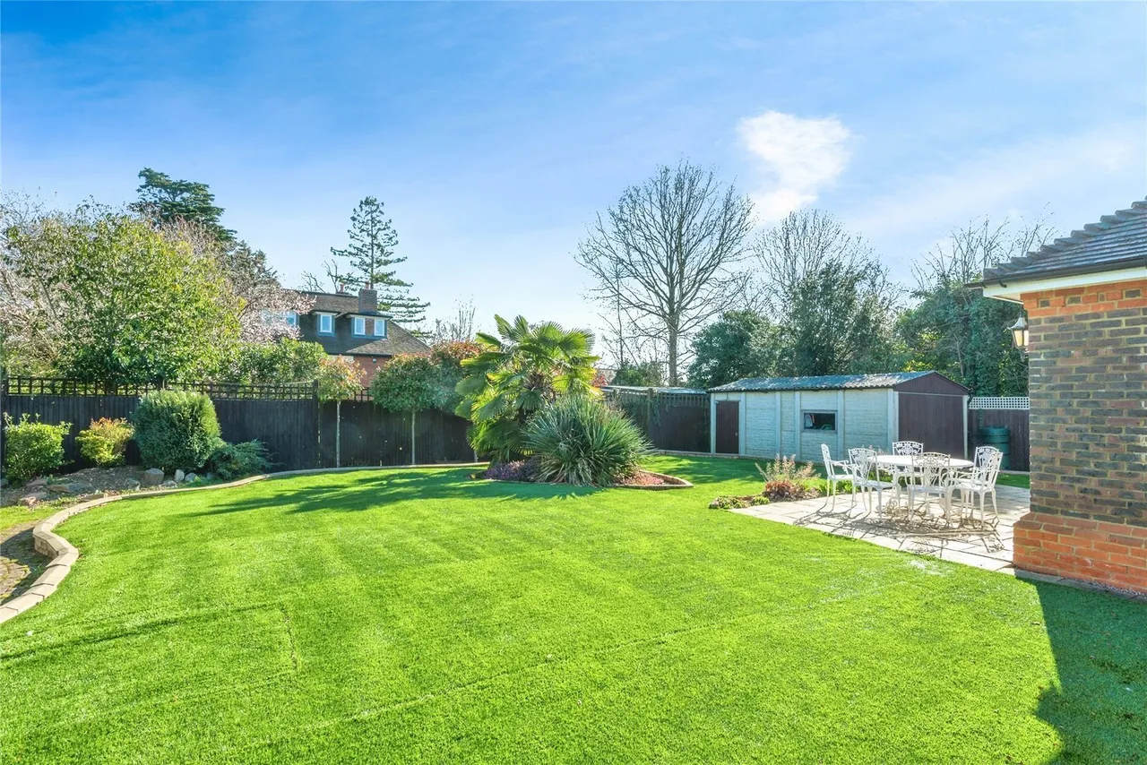 Murrells Walk, Great Bookham, KT23, photo 5