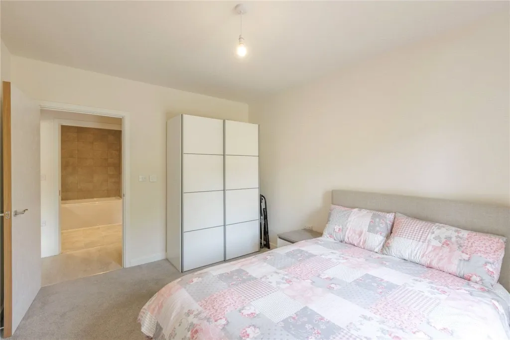Inglis Way, Mill Hill, NW7, photo 7