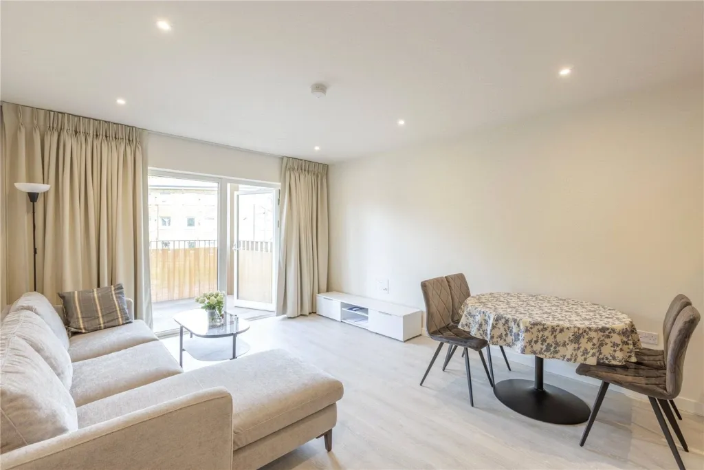 2 bed flat to rent, Inglis Way, Mill Hill, NW7
