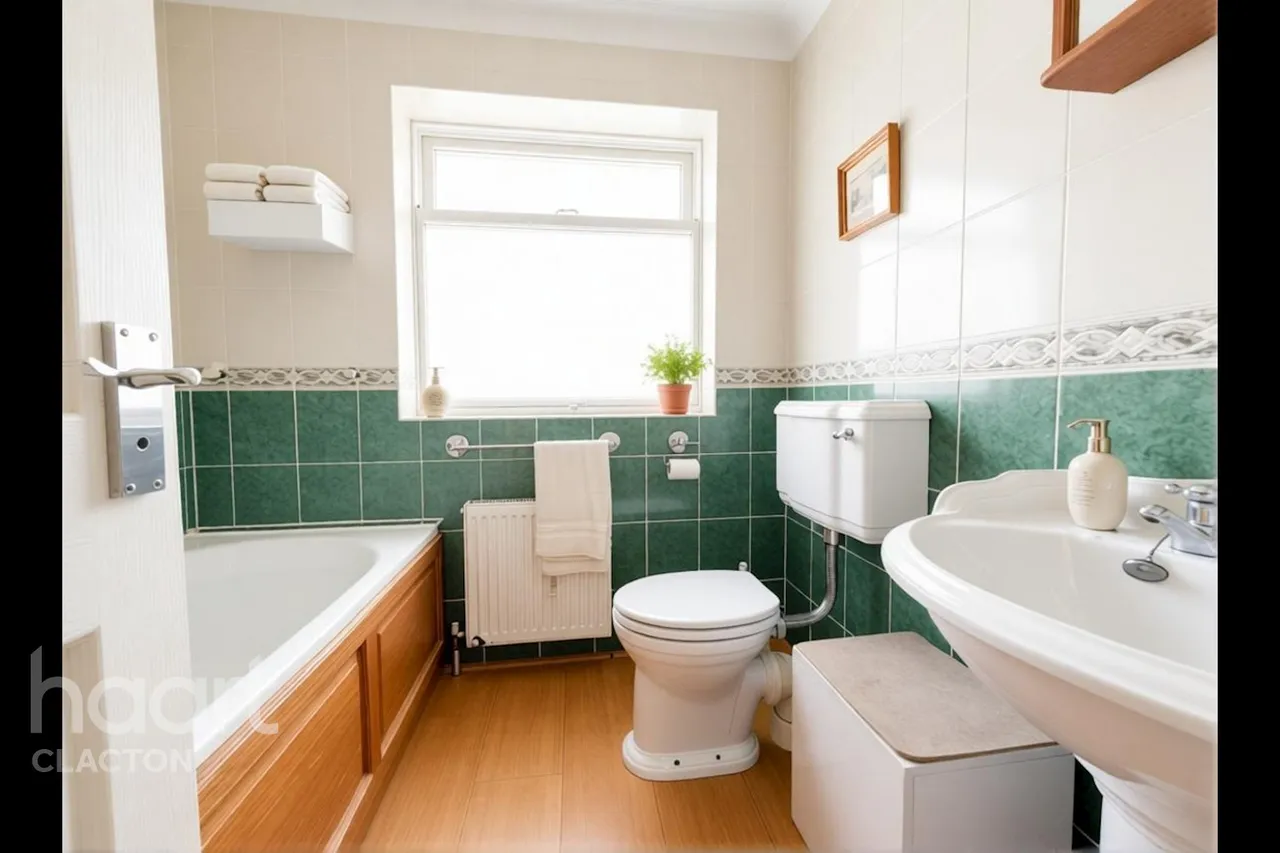 Havering Close, Clacton-On-Sea, CO15, photo 16