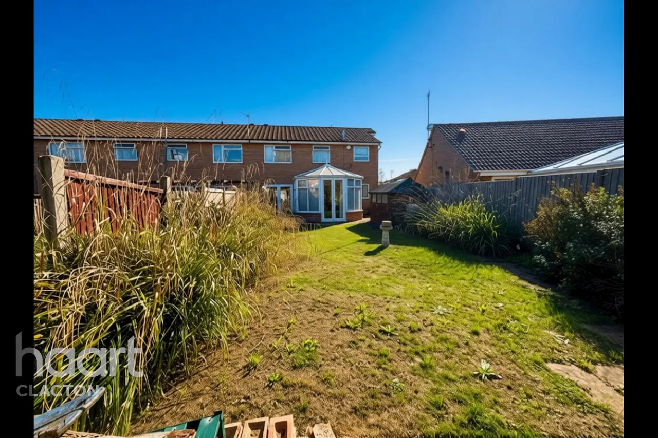 Havering Close, Clacton-On-Sea, CO15, photo 18