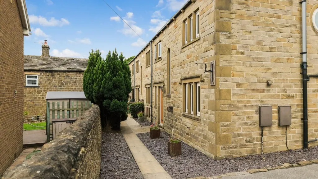 Church Close, Shepley, photo 21
