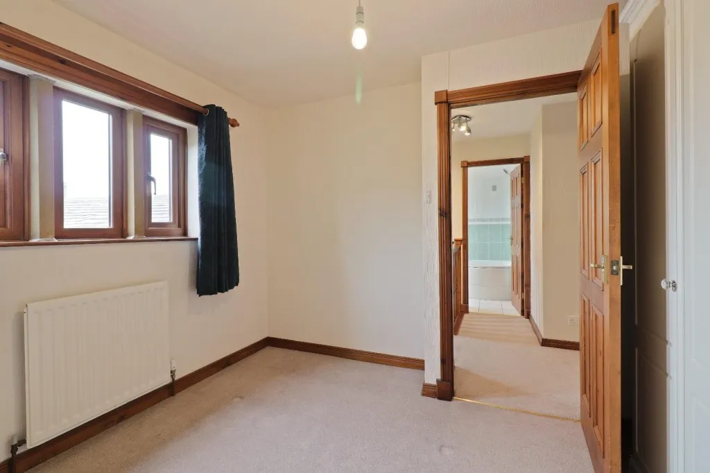 Church Close, Shepley, photo 14