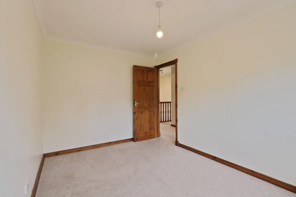 Church Close, Shepley, photo 16