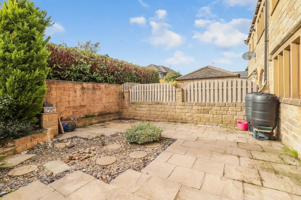 Church Close, Shepley, photo 23