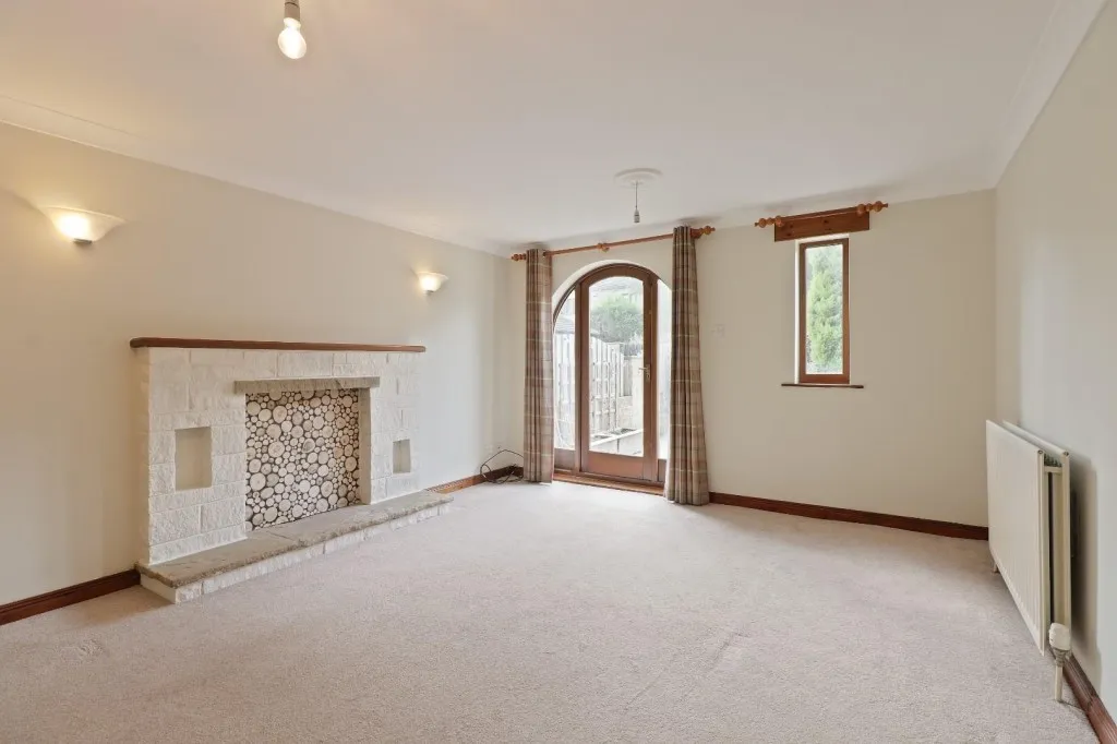 Church Close, Shepley, photo 6