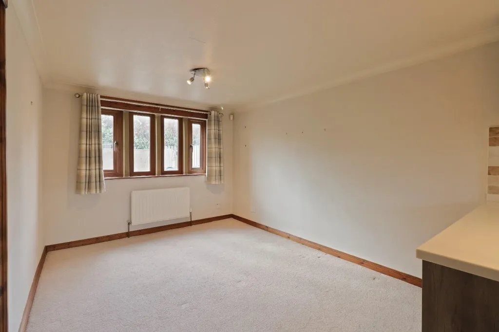 Church Close, Shepley, photo 5