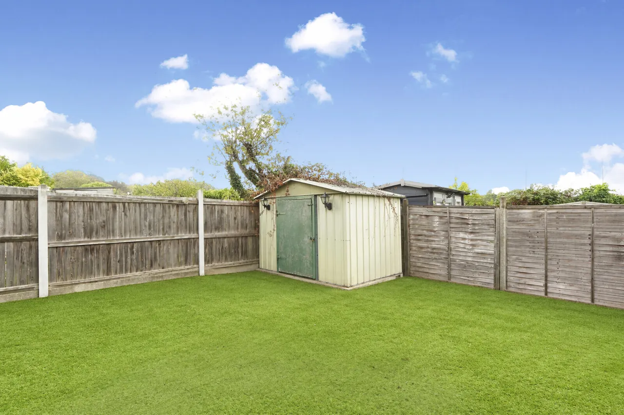 Meadow Close, London, SE6, photo 11