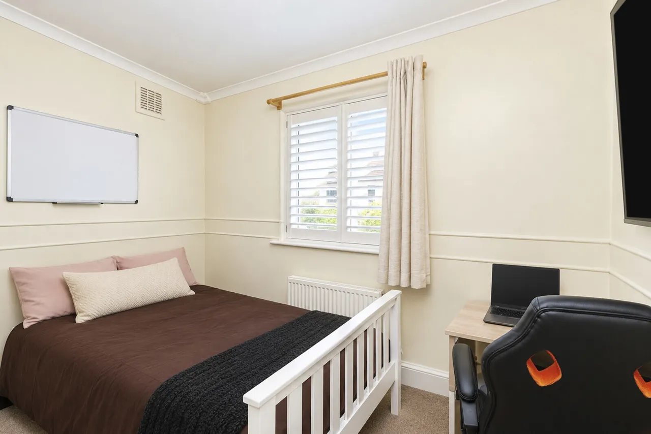 Meadow Close, London, SE6, photo 5