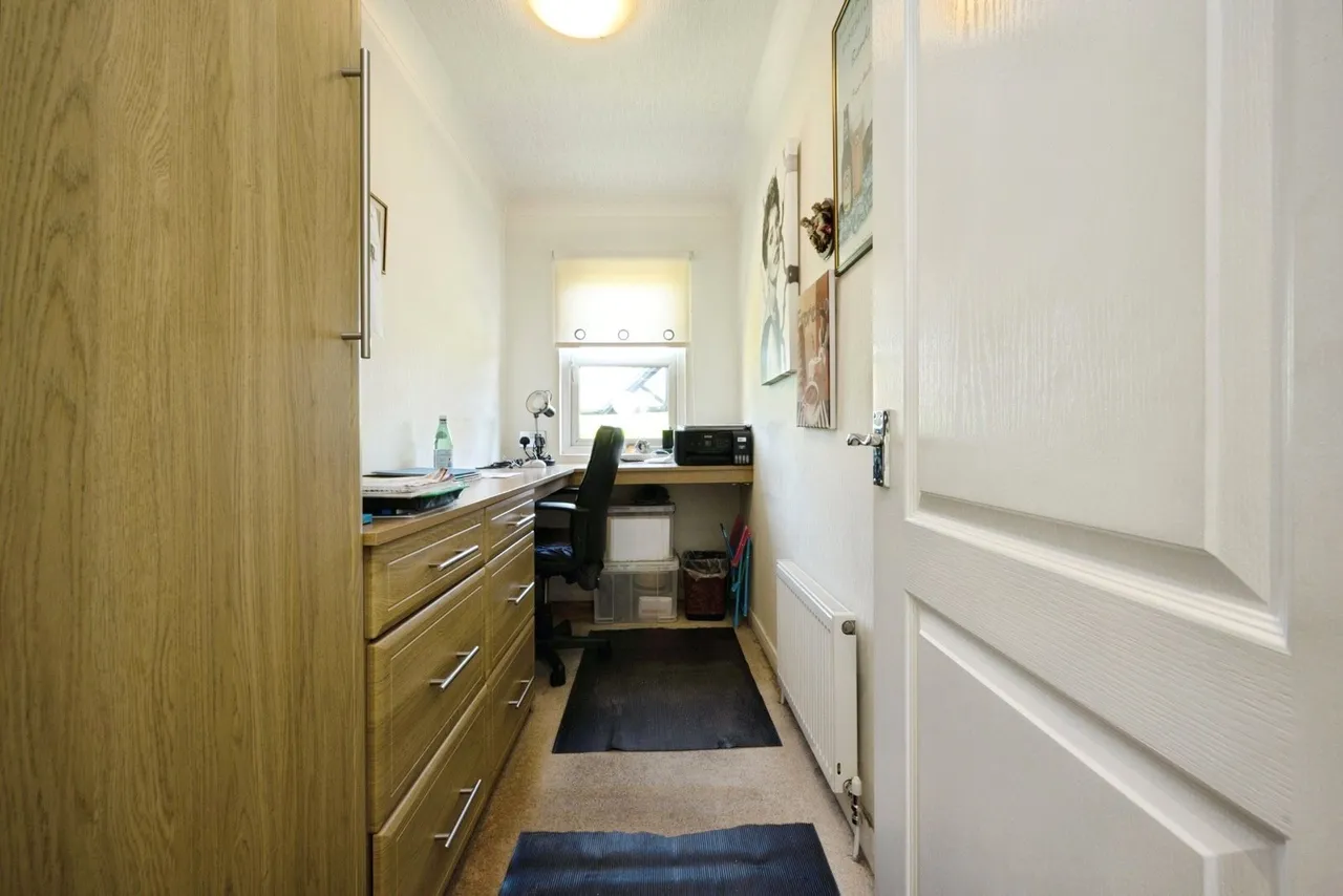 Radwell Court, Felmersham Road, Bedford, Bedfordshire, MK43, photo 25