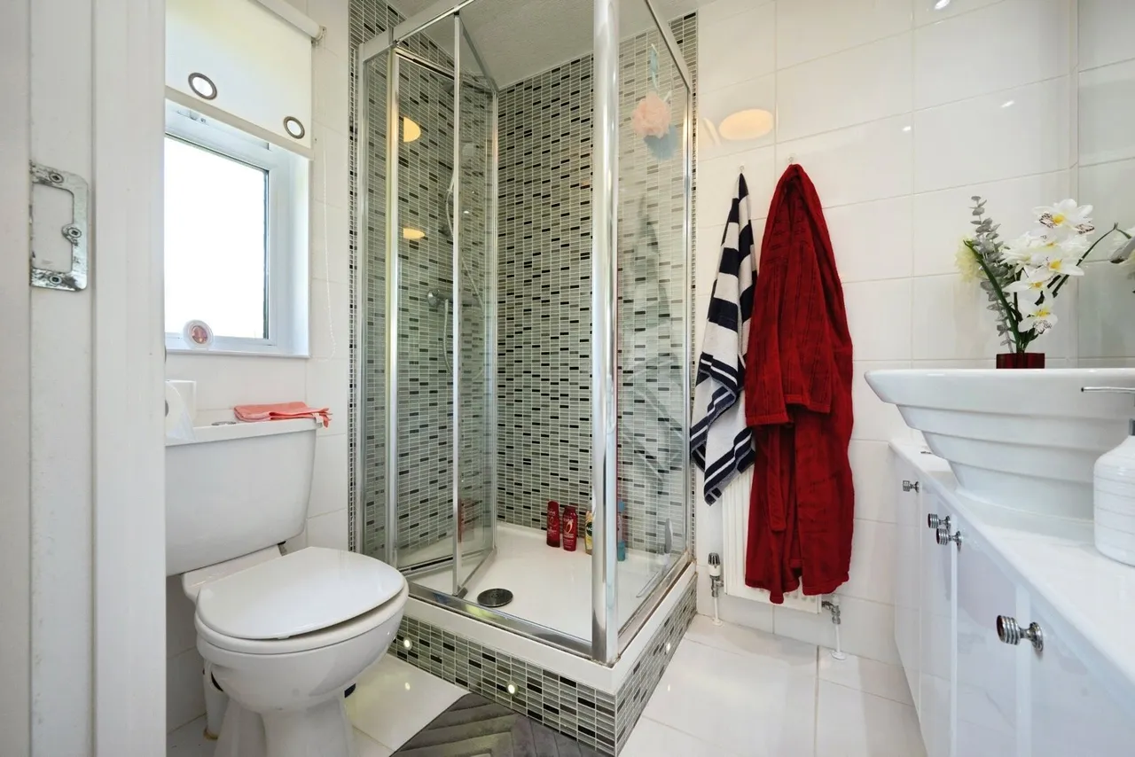 Radwell Court, Felmersham Road, Bedford, Bedfordshire, MK43, photo 15