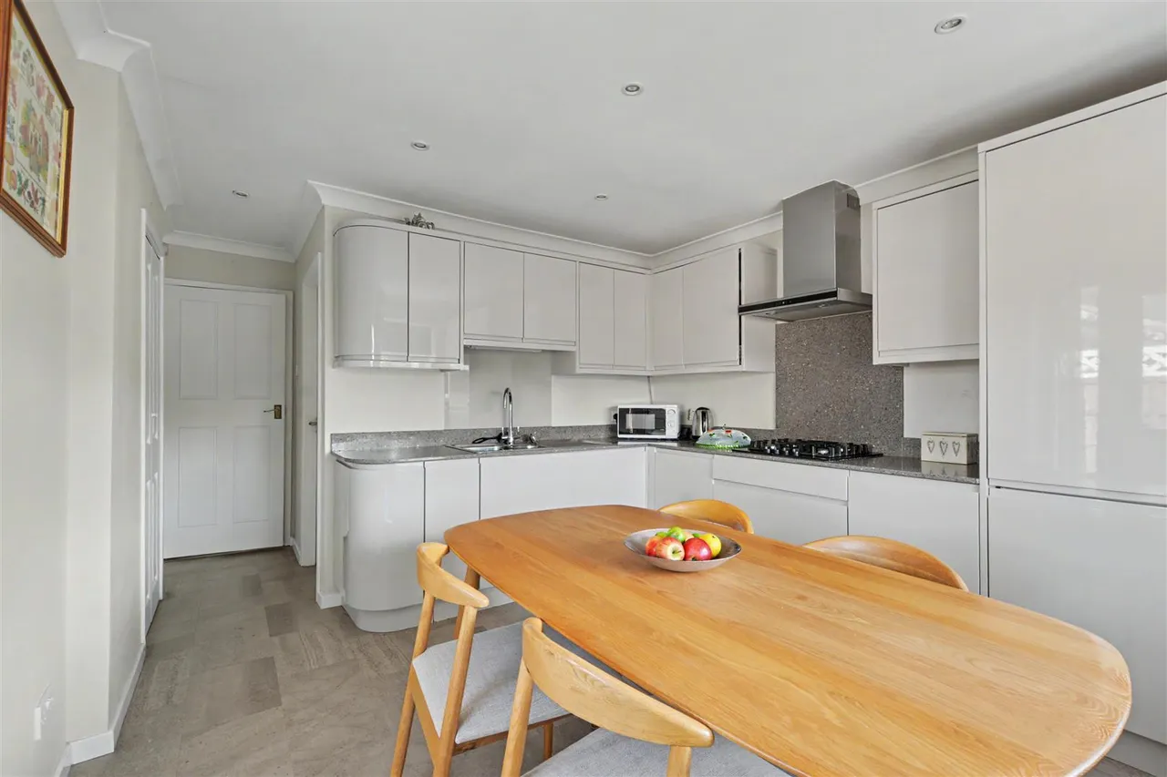 Wellington Street, Stapleford, NG9, photo 7