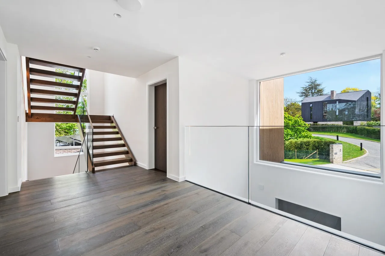 Waterbank Heybridge Lane, Prestbury, photo 8