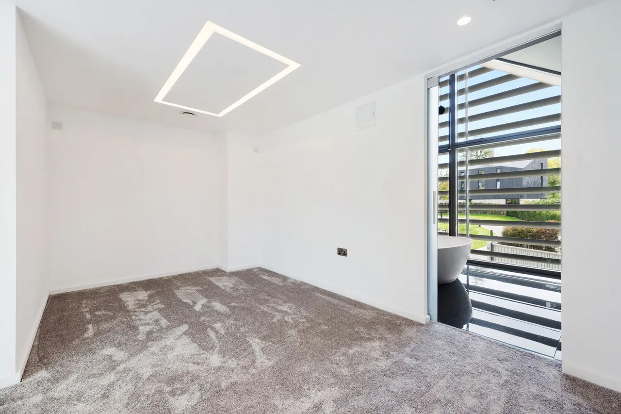 Waterbank Heybridge Lane, Prestbury, photo 10