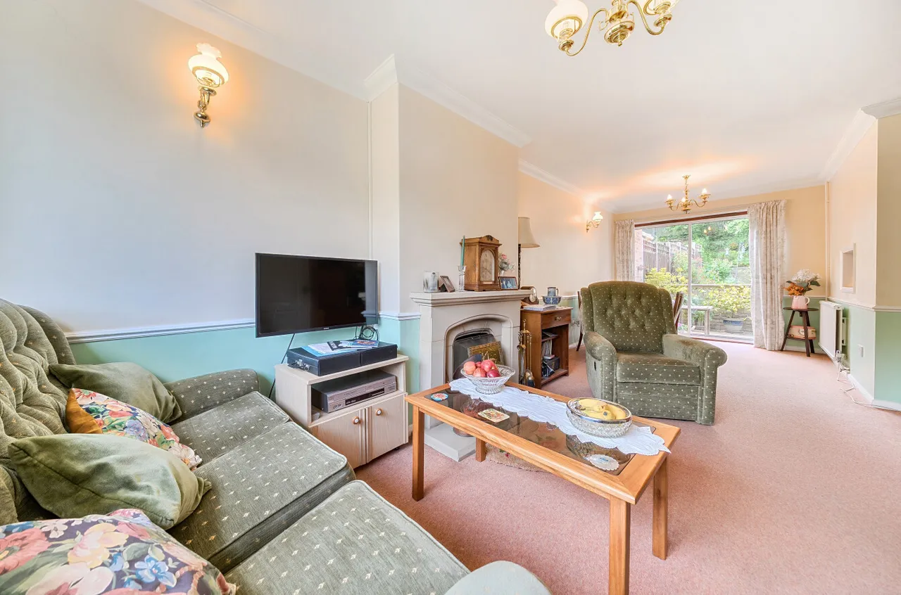 Barley Mow Close, Knaphill, Woking, Surrey, GU21 2JA, photo 2