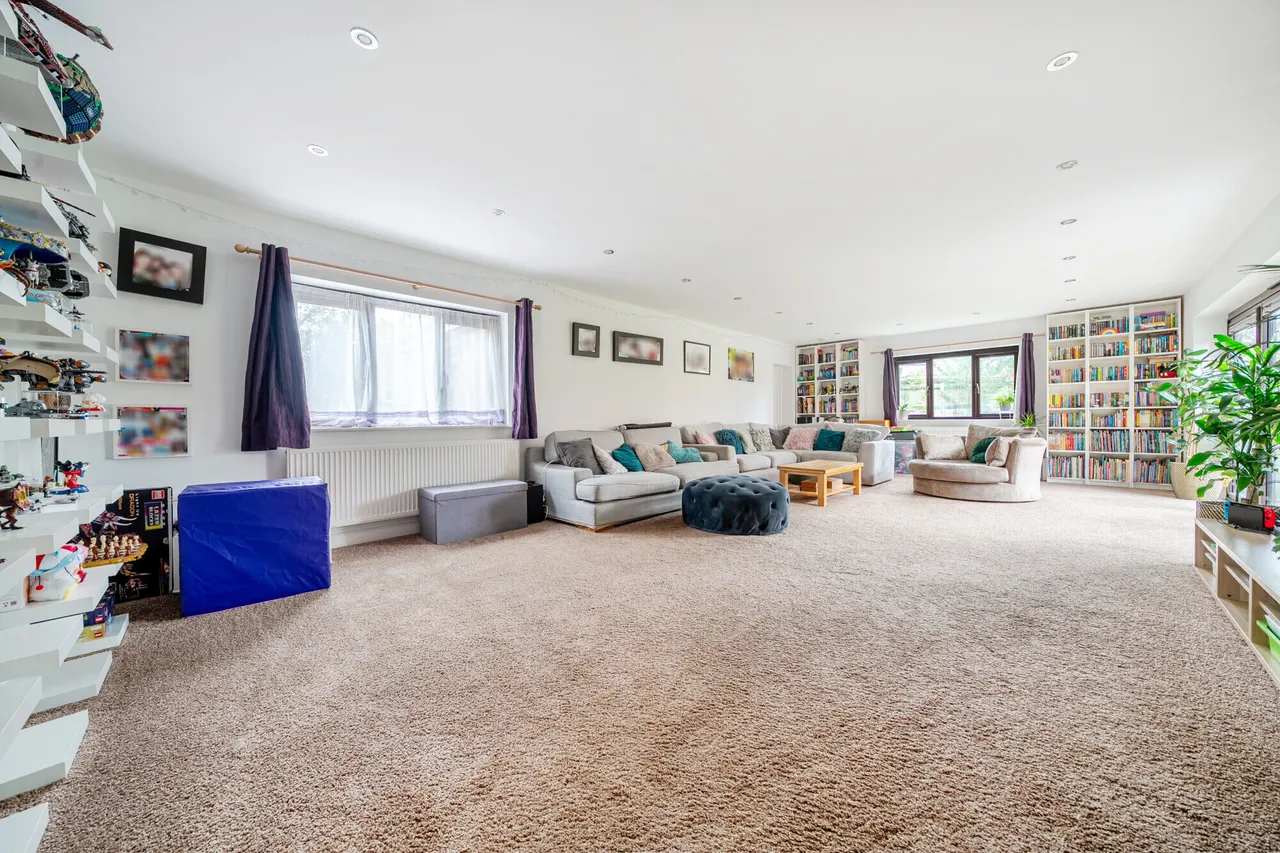 Pondtail Road, Fleet, GU51, photo 3