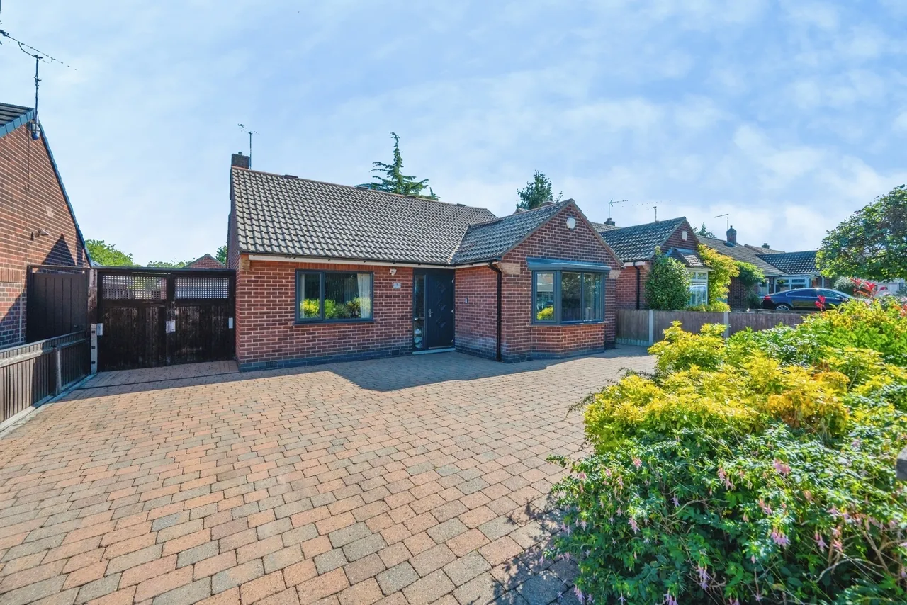3 bed house for sale, Yew Tree Close, Alvaston, DE24