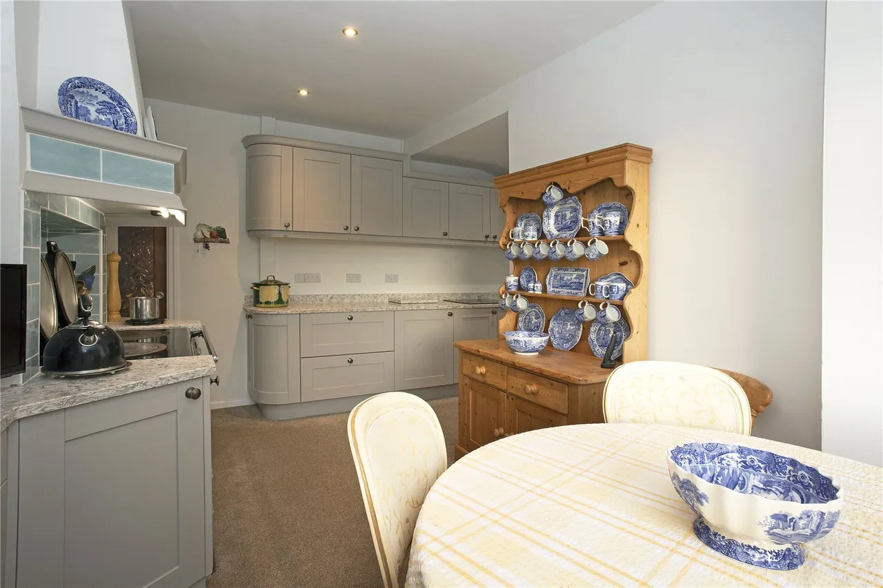 Borth-y-Gest, Porthmadog, LL49, photo 12