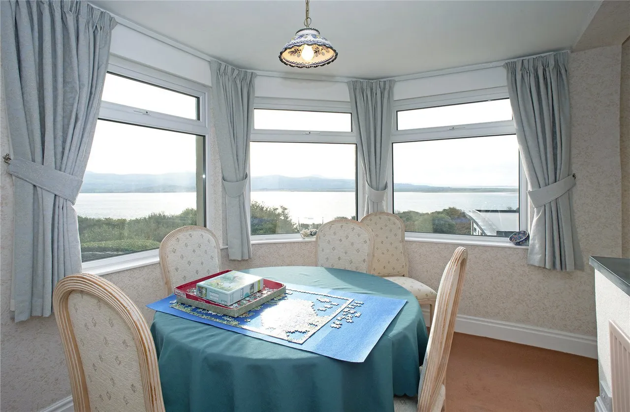 Borth-y-Gest, Porthmadog, LL49, photo 3