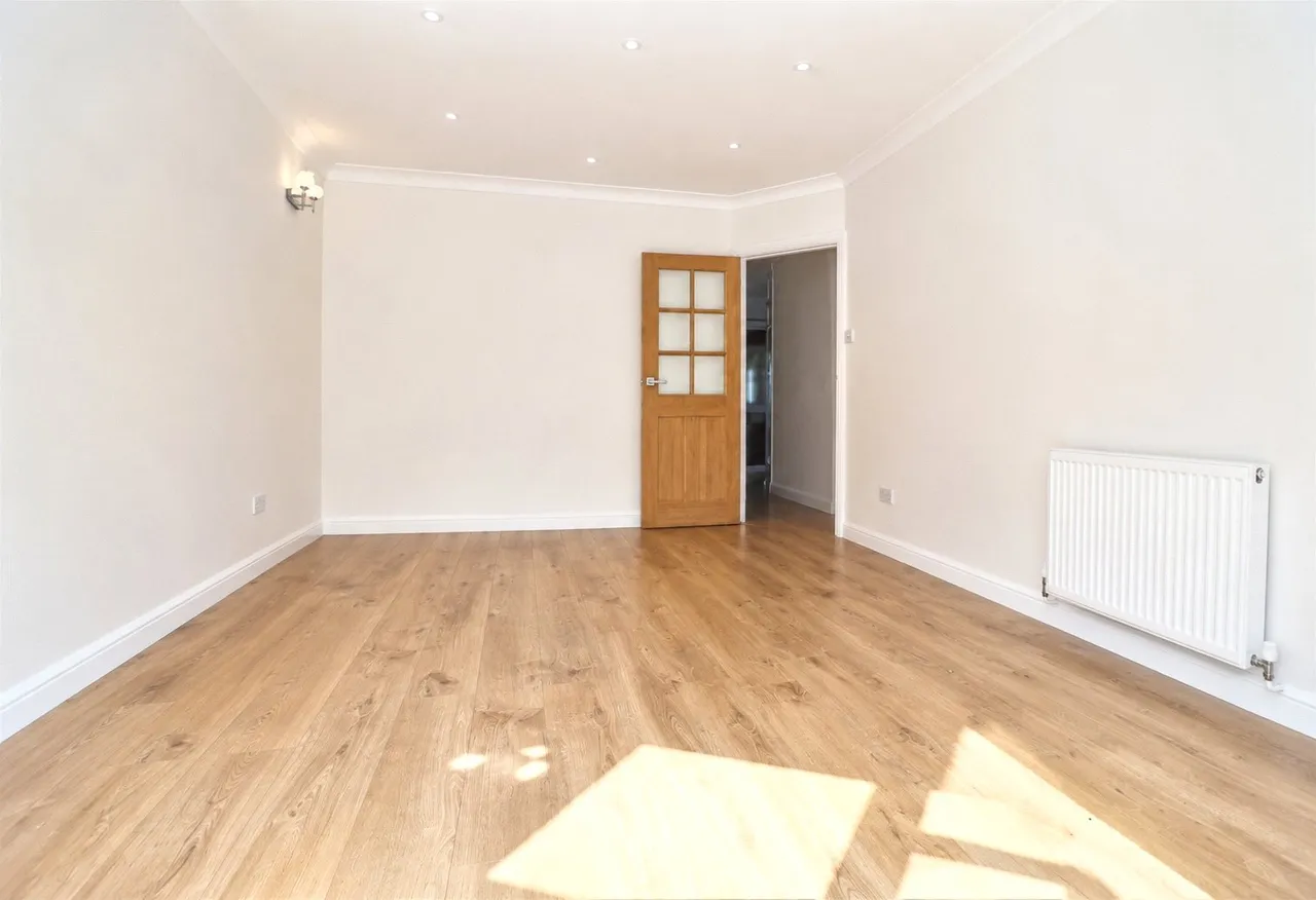 Coniston Road, Woking, GU22, photo 4