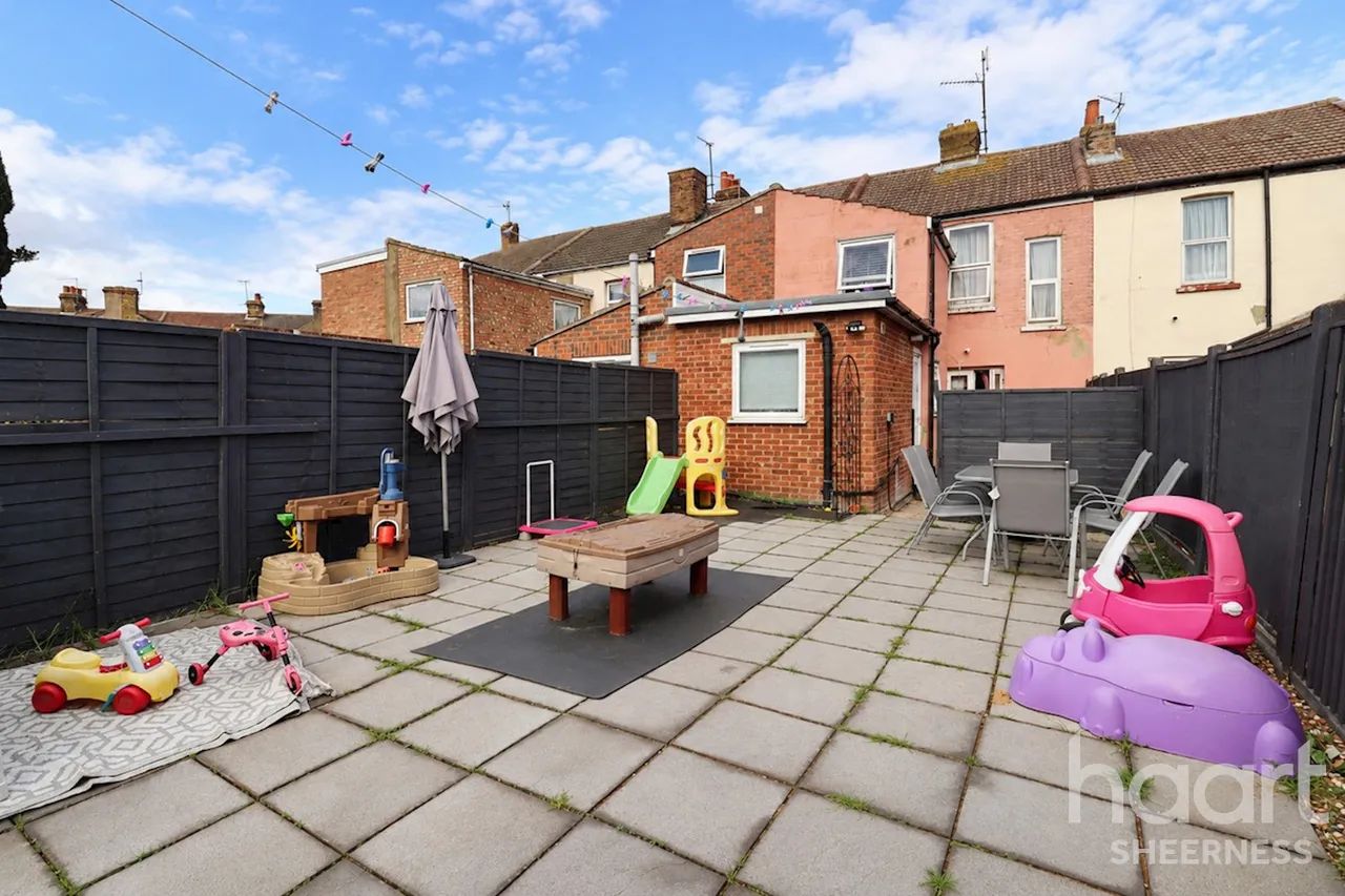 James Street, Sheerness, ME12, photo 14