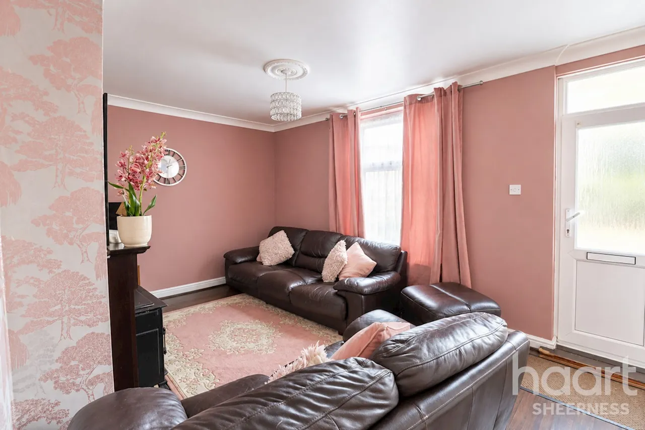 James Street, Sheerness, ME12, photo 3