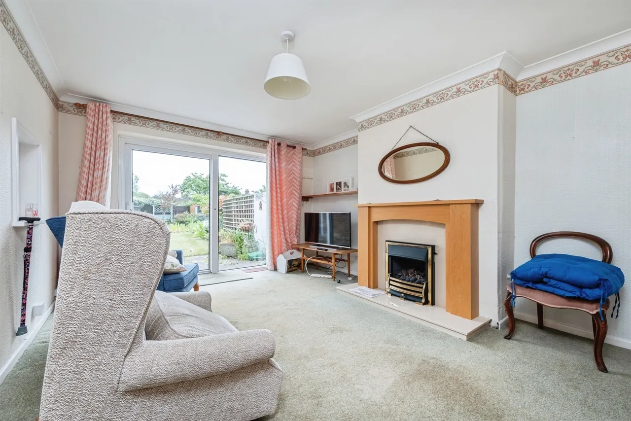 High Street, Newport Pagnell, MK16, photo 7