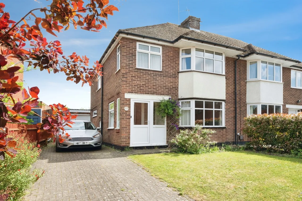3 bed house for sale, High Street, Newport Pagnell, MK16