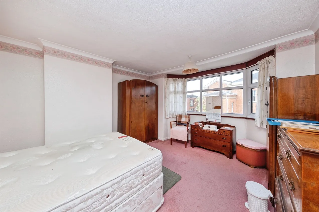 High Street, Newport Pagnell, MK16, photo 9