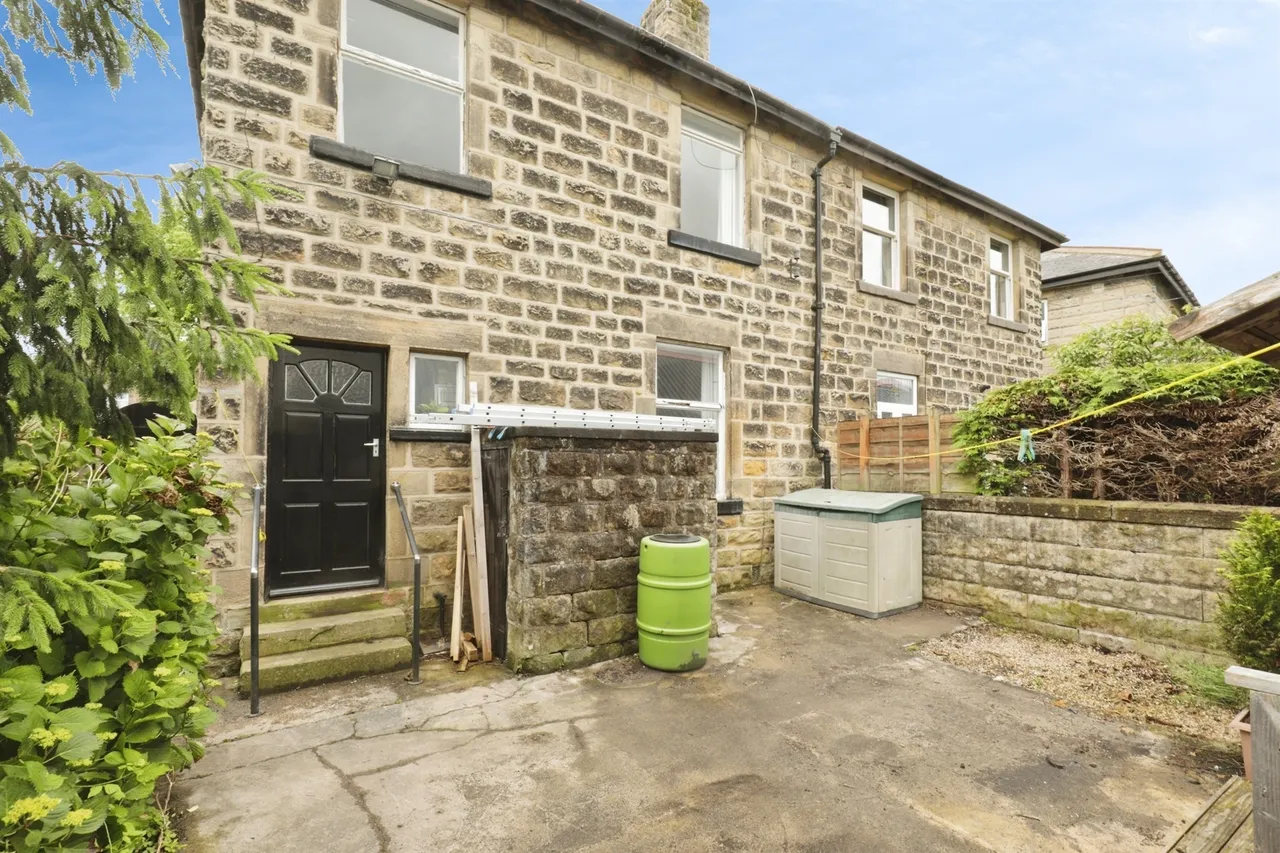 King Edwards Drive, Harrogate, photo 2