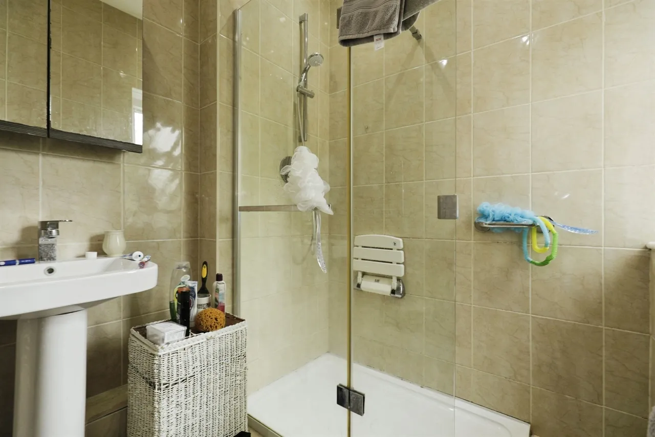 King Edwards Drive, Harrogate, photo 12
