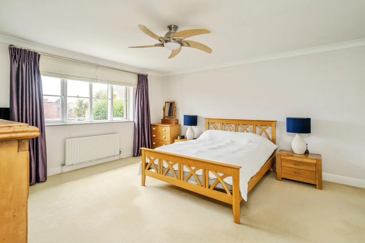 Crossbush Road, Felpham, PO22, photo 12