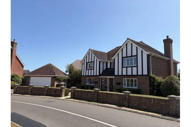 4 bed house for sale, Crossbush Road, Felpham, PO22