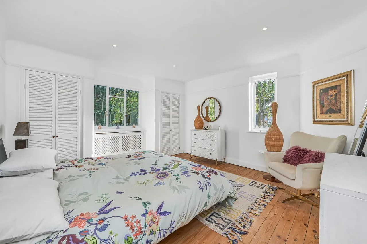 Oakwood Close, Chislehurst, Kent, BR7, photo 10