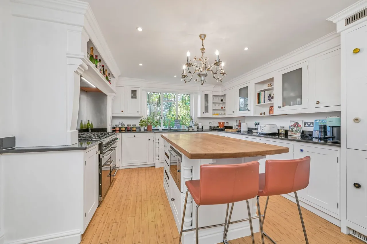 Oakwood Close, Chislehurst, Kent, BR7, photo 9