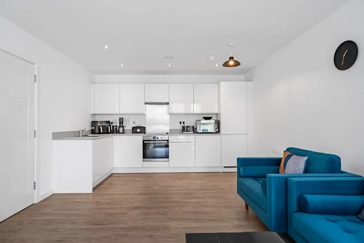Chieftain Road, Longcross, KT16, photo 6